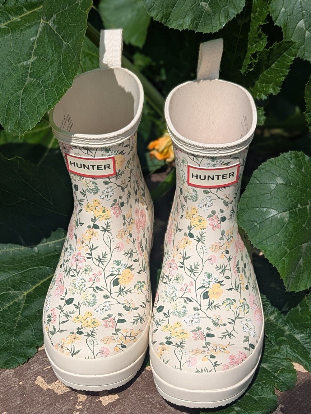 Hunter Play Women's Cream Floral Short Rain Boots